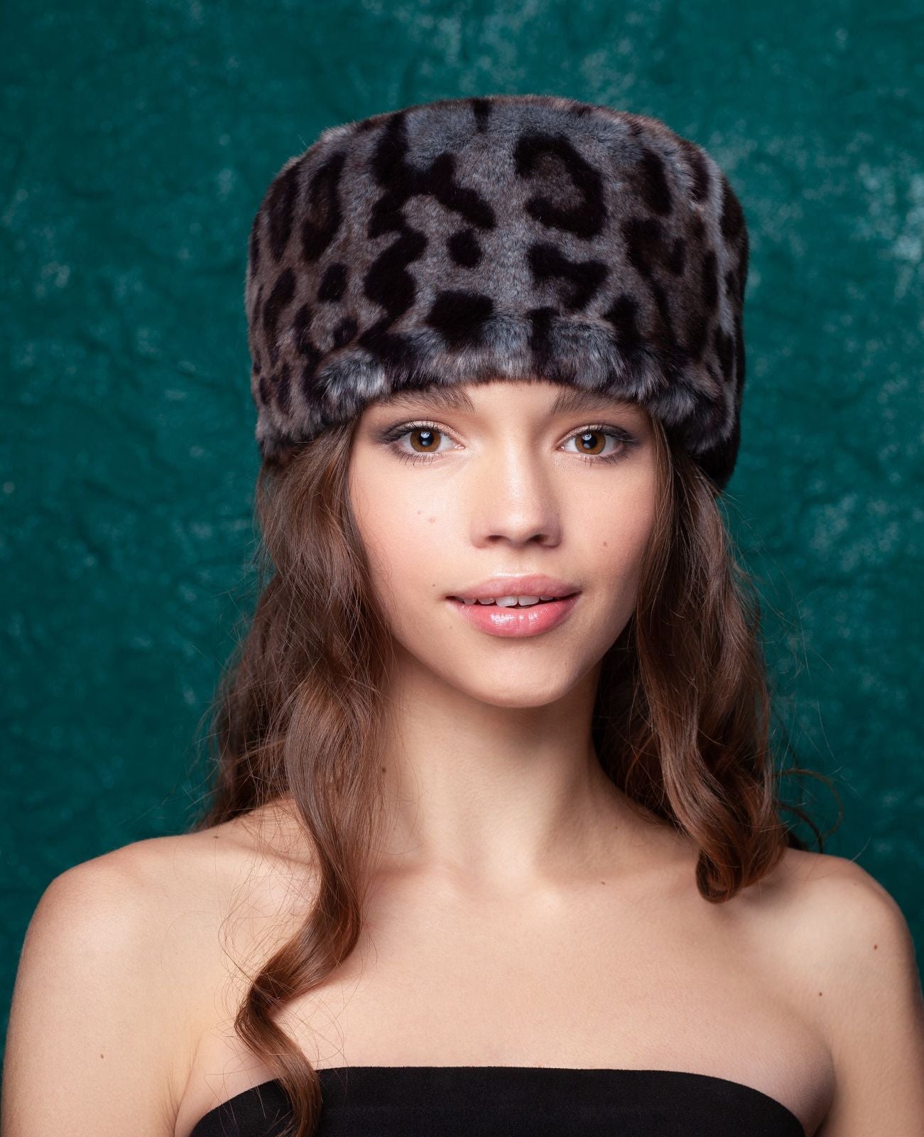 Fur Caps
Leopard Hats
Women Fur Cap
Luxury Hat
Woman Hats
Women Hat
Women's Winter Hats
Winter Hat
Fur Cap
Fur Hats
Leopard Hat
Gray Hats
Grey Women Hat