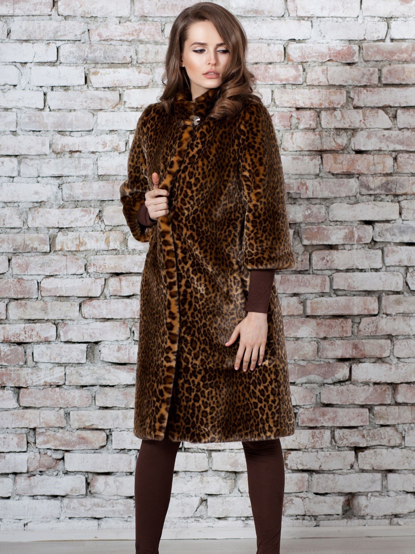 Faux fur women's coat