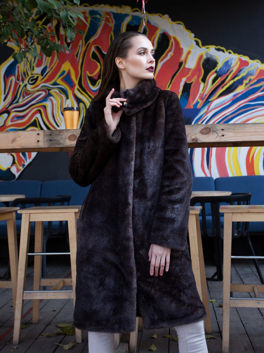 Faux fur women's coat