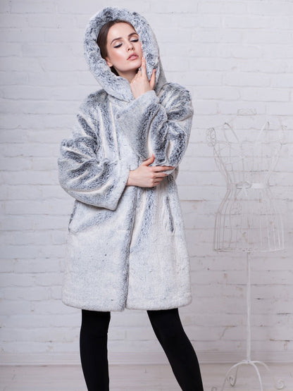 Faux fur women's coat